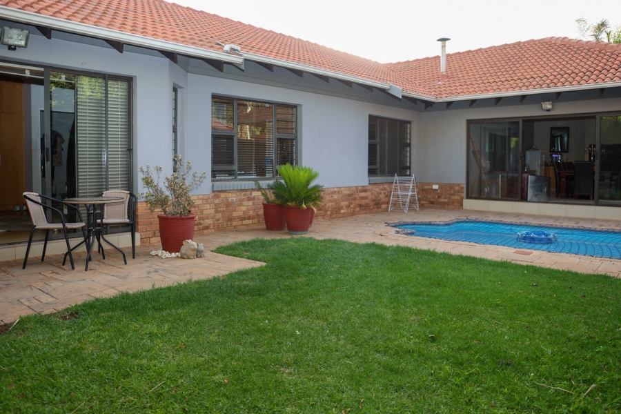 3 Bedroom Property for Sale in Wilkoppies North West